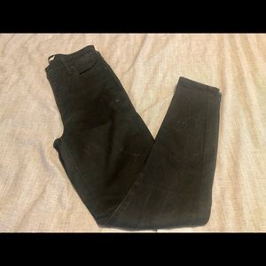 Levi’s, Mile high super skinny black jean, size 29